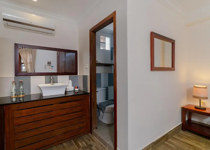 River Retreat Boutique Hotel