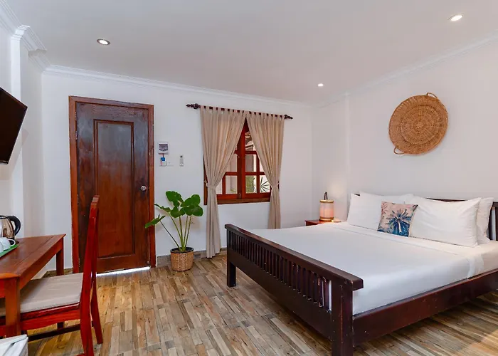 River Retreat Boutique 3*