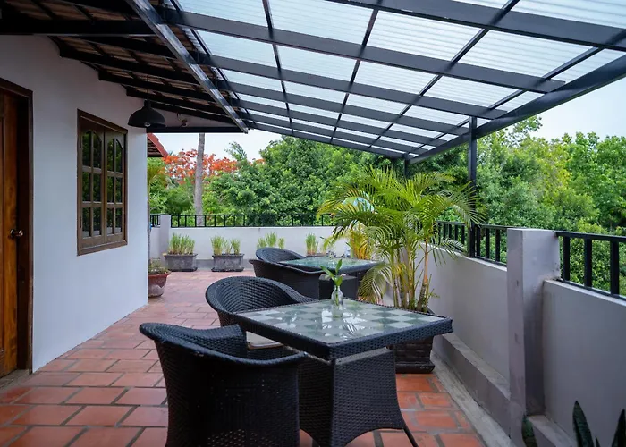 River Retreat Boutique 3*