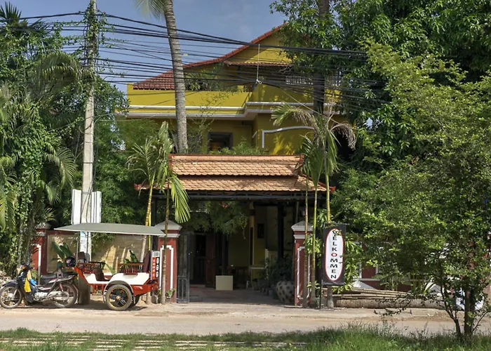 River Retreat Boutique 3*