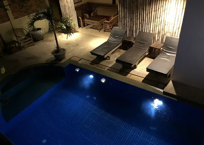 River Retreat Boutique 3*
